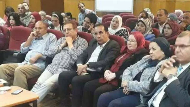 محافظ كفر الشيخ يتفقد المعامل والورش بمدارس التعليم الفني