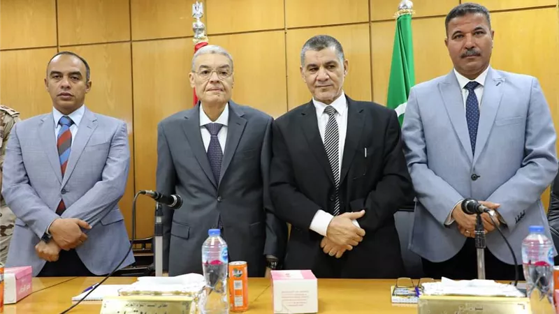 محافظ المنيا يشهد حفل تكريم وكيل وزارة المالية لبلوغه سن المعاش