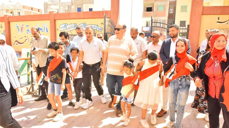 محافظ أسيوط يتفقد الاستعدادات النهائية لاستقبال العام الدراسي