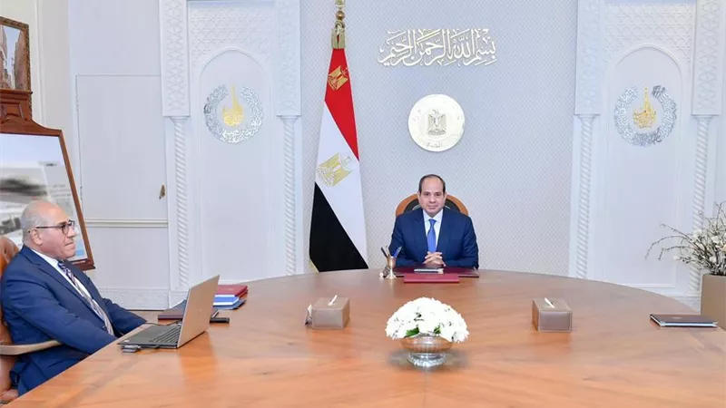 الرئيس السيسى يجتمع مع رئيس الهيئة العربية للتصنيع