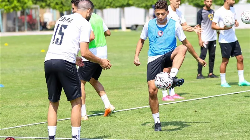 أحمد عاطف يقود هجوم مودرن فيوتشر لمواجهة فاركو بالدوري