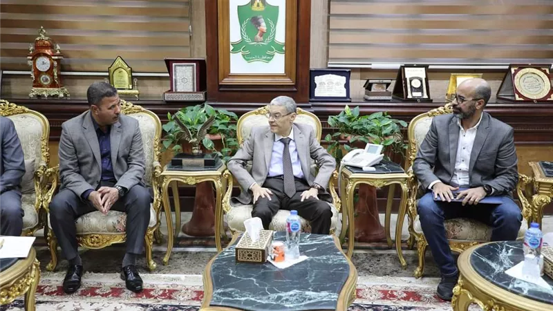 محافظ المنيا يعتمد المشروعات الفائزة فى مبادرة المشروعات الخضراء