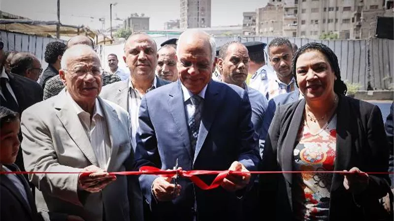 محافظ الجيزة يفتتح ٣ معارض اهلا مدارس بالعمرانية وامبابةوالبدرشين