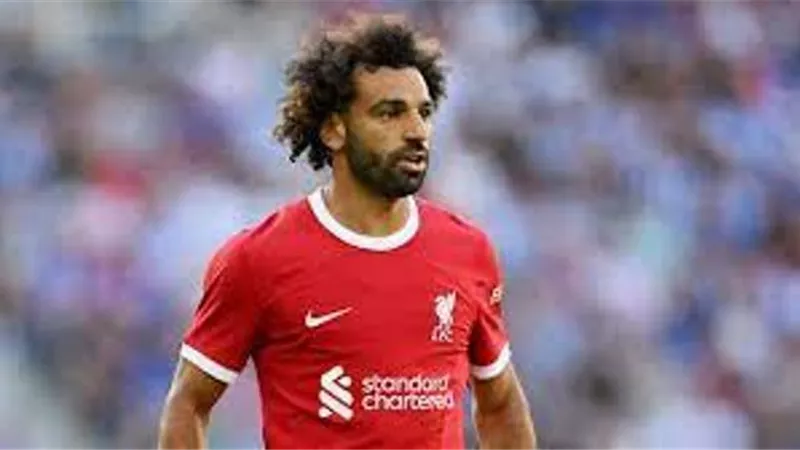 أسطورة منتخب انجلترا لليفربول: بيعوا صلاح فورا