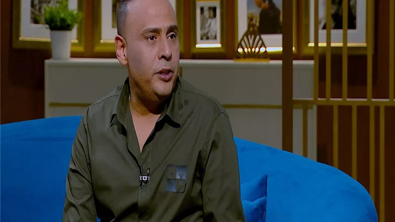 محمود عبد المغني يتحدث عن عشقه لوالدته وزوجته في 