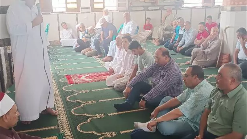 محافظ شمال سيناء يوجه بتقديم الخدمات للمنقولين من رفح