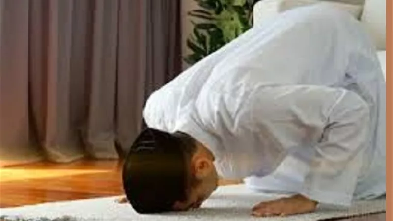 كيف تُقضى صلاة الجمعة لمن فاتته
