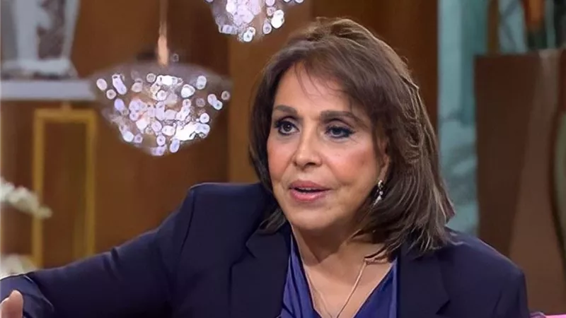 عفاف راضي تنعى شقيقها المخرج منير راضي