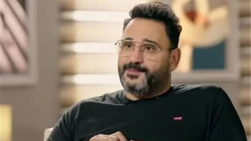 حكاية مكالمة أكرم حسنى مع محمد صلاح والزعيم