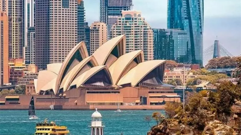 أستراليا تحقق فائضا بالميزانية لأول مرة منذ 15 عاما