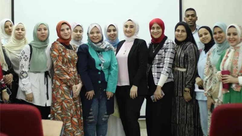 آليات الدفاع عن النفس فى ندوة بكلية تمريض الزقازيق