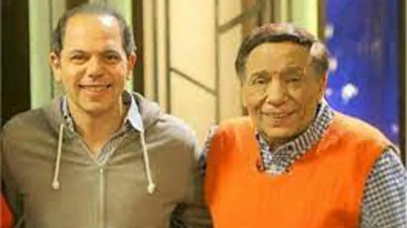 رامي إمام يطمئن جمهور الزعيم على حالته الصحية