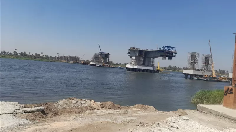 وزارة العمل : حصر وتسجيل عمالة غير منتظمة بالمشروعات القومية الكبري بسوهاج