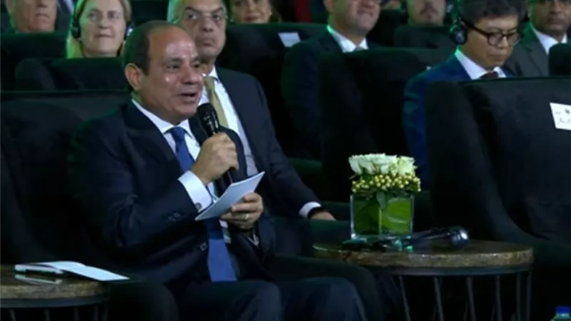 الرئيس السيسي يؤكد تقديره للبنك الآسيوي للاستثمار في البنية التحتية