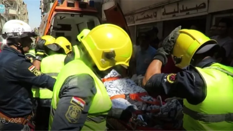 استجابة .. تلبية استغاثة مواطن غير قادر على الحركة لنقله للمستشفى