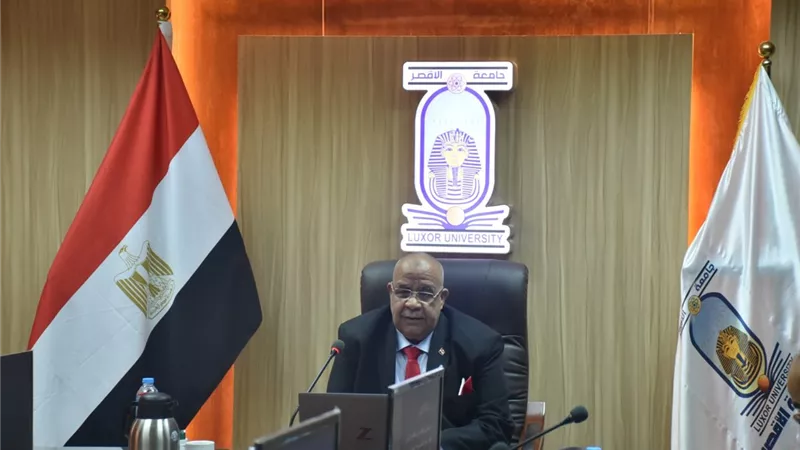تعيينات جديدة بكلية طب الأقصر ومنح درجات علمية لعدد من الباحثين