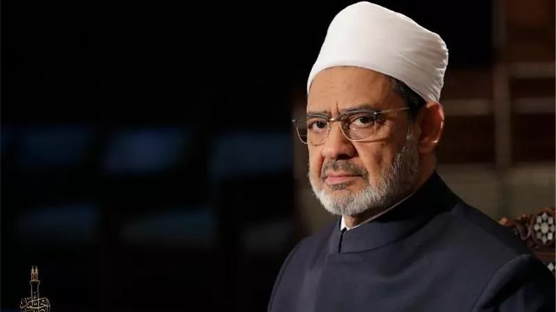 حكماء المسلمين يُدينُ إقدام متطرفين على تمزيق المصحف في لاهاي