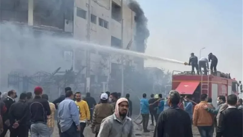 السيطرة على حريق فى مصنع ملابس بمدينة العبور