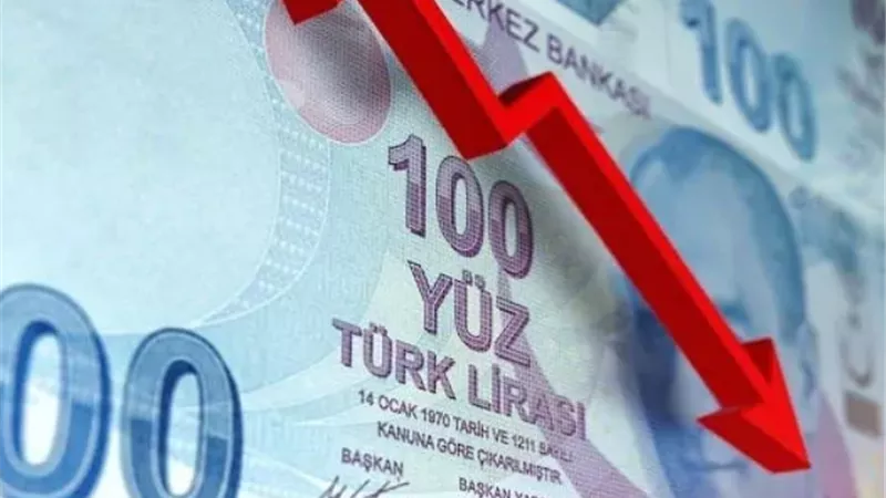 الليرة التركية تتراجع إلى مستوى قياسي جديد مقابل الدولار