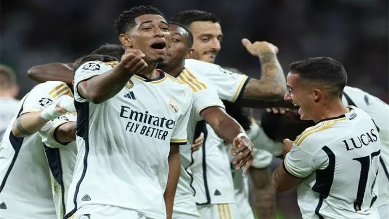 ريال مدريد يُخطط للتعاقد مع نجم بروسيا دورتموند في يناير