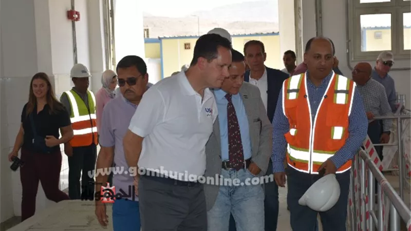 مدير الوكالة الامريكية للتنمية يتفقد محطة مياه الهنادى جنوب الأقص