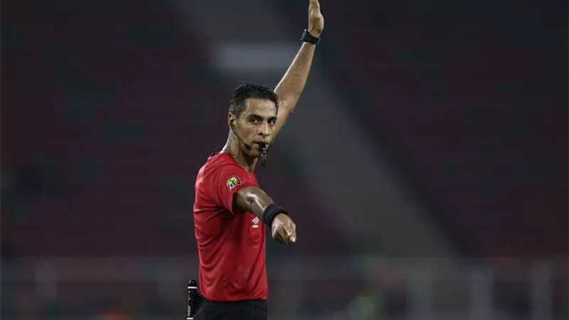 تقارير اعلامية تكشف كواليس التحقيق مع حكم مباراة الزمالك والمقاولون