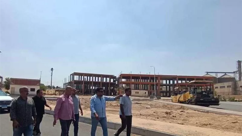 الإسكان : استكمال أعمال التطوير ورفع كفاءة للطرق بالعبور