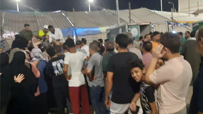 محافظ شمال سيناء يتفقد سيارات المواد الغذائية بالعريش