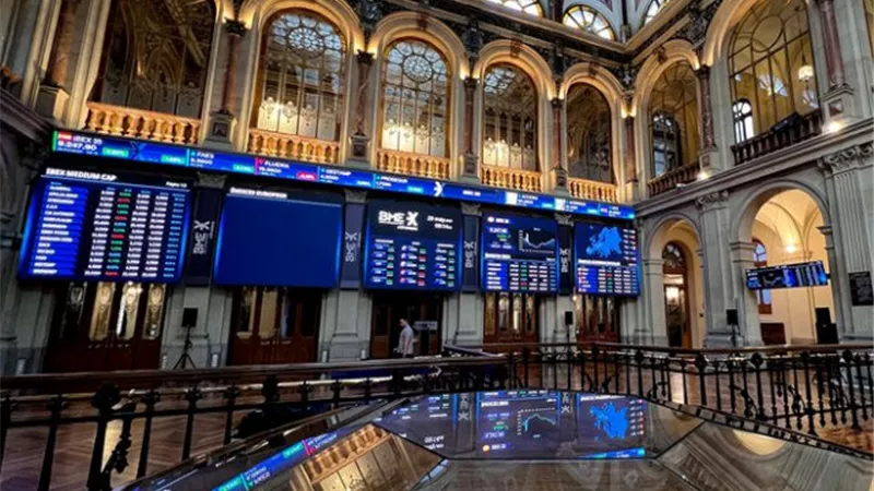تراجع الأسهم الأوروبية مع ارتفاع العائدات ومشكلات الصين