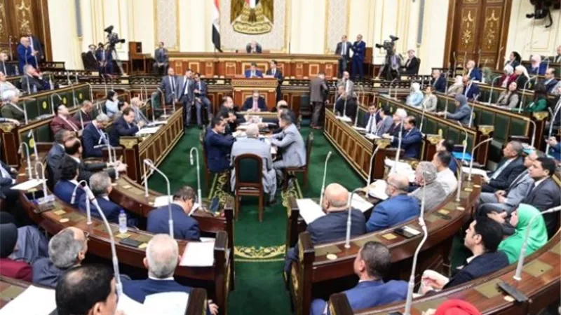 النواب يستقبل الأعضاء للتوقيع على نماذج تزكية مرشحى انتخابات الرئاسة