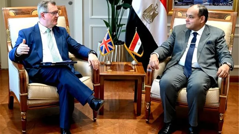 سمير: المملكة المتحدة أكبر مستثمر أجنبي في مصر بـ 21.5 مليار دولار