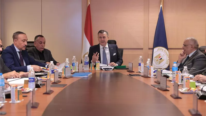 وزير السياحة يترأس اجتماع مجلس إدارة المجلس الأعلى للآثار