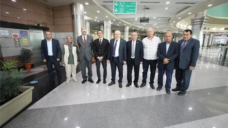 ميناء القاهرة الجوى يكرم المتميزين