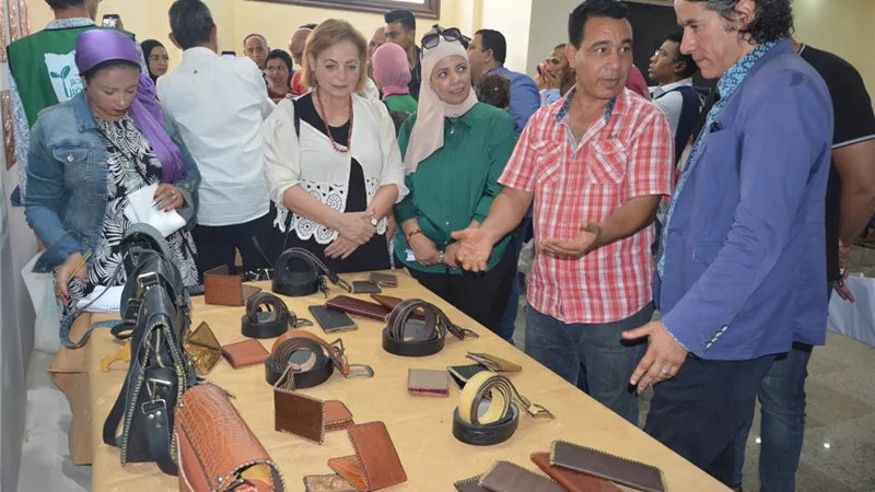 وزيرة الثقافة تطلع على تقرير حصاد الفعاليات والأنشطة