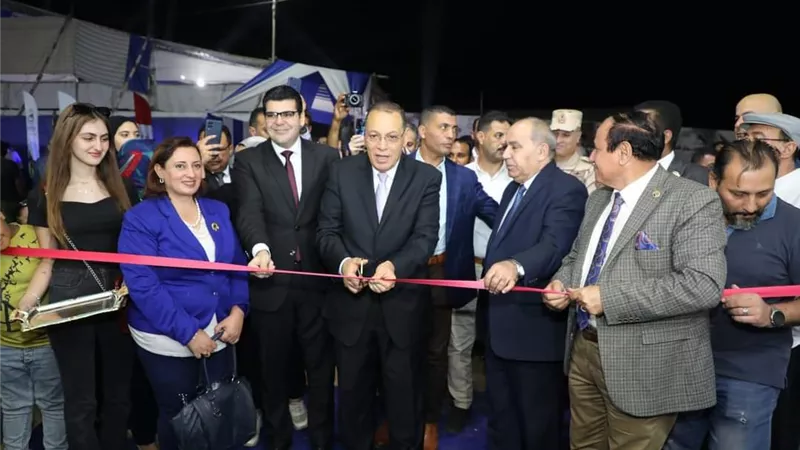 افتتاح معرضى أيادي مصر وفنون تشكيلية بأرض الفروسية