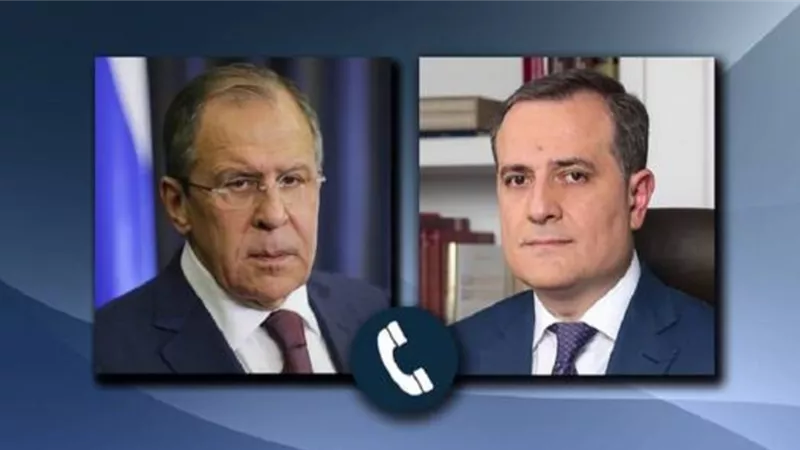 لافروف يبحث الوضع في قره باغ مع نظيره الأذربيجاني