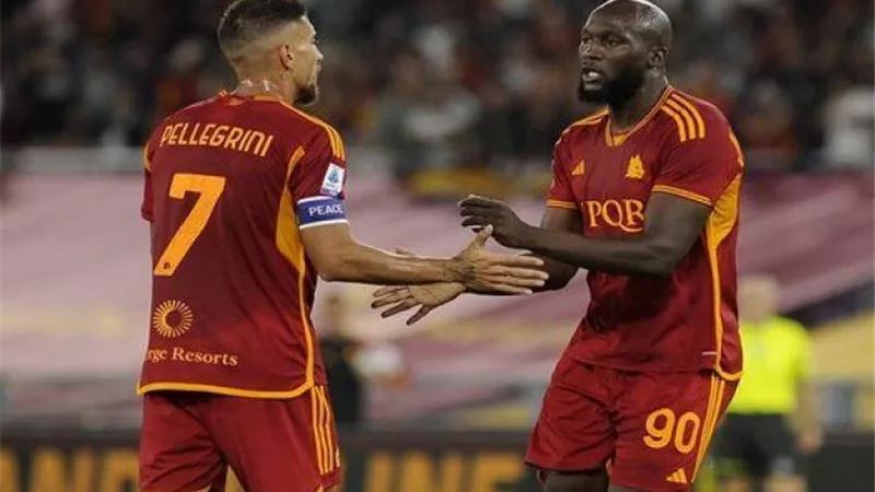 لوكاكو يقود هجوم روما أمام جنوي بالدوري الإيطالي.. التشكيل الرسمي