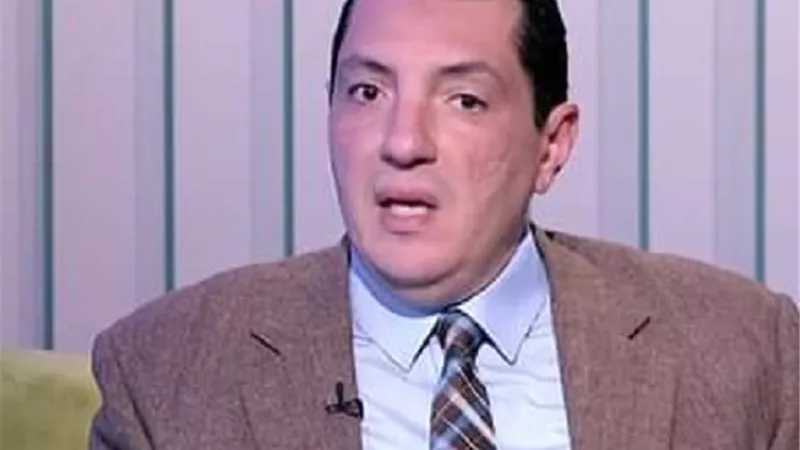 بعيدًا عن الضرب .. خبير نفسي يقدم نصائح لتقويم طلاب المدارس