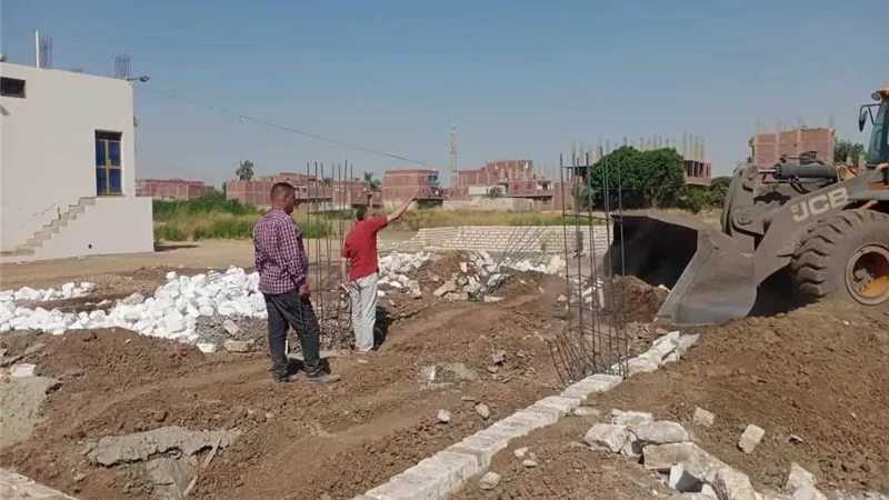 إزالة ١٢٧حالة تعد على أراض زراعية وأملاك دولة فى المنيا