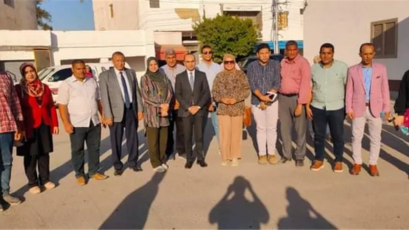 نائب محافظ سوهاج يتفقد مبادرة القرية الخضراء في 