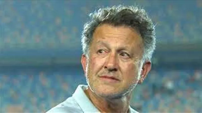 أوسوريو يرد على أنباء رحيله من الزمالك