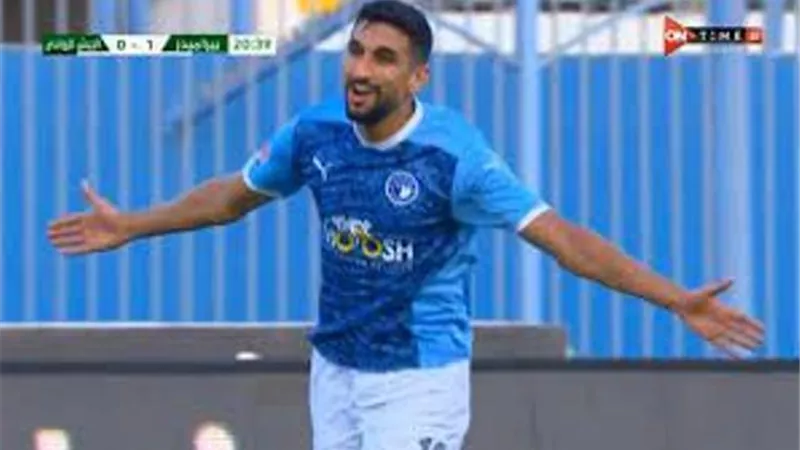 الشوط الأول.. بيراميدز يتقدم على الجيش الرواندى بهدفى فتحى والكرتى
