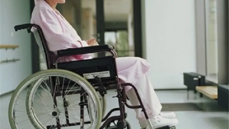 نوع جديد من العلاج يمنح الأمل لمرضى الشلل في استعادة الحركة