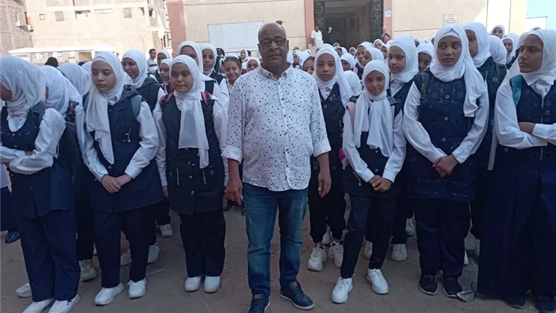 وكيل التعليم بقنا:قرار تسكين طلاب الصف الأول قضى على صراع