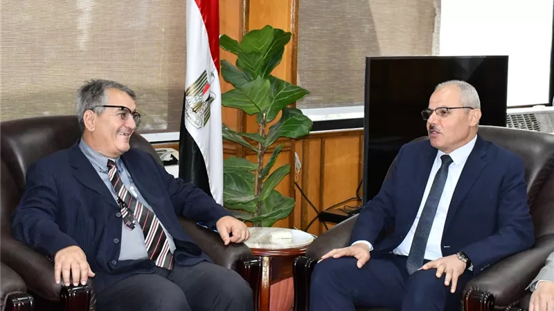 تعاون مشترك بين جامعتي القناة وأفريقيا الأهلية
