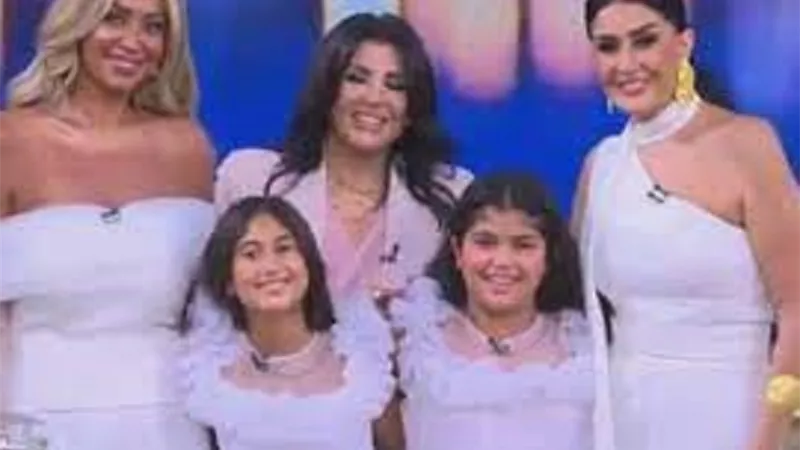 غادة عبد الرازق واحفادها مع منى الشاذلى قريبا