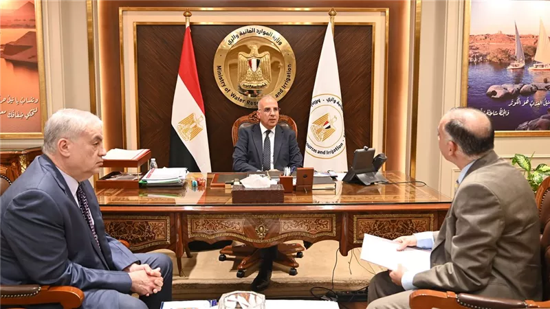 الري : عدم السماح بإقامة أعمال تؤثر سلباً على المنشآت المائية أو الإضرار بالبيئة