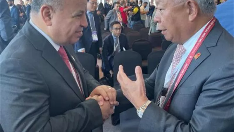 الرؤية المصرية للتعامل مع التحديات الدولية تتصدر الأنباء العالمية