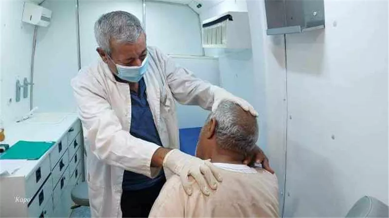 علاج ١٠٩٤ مواطنا بالمجان في قافلة طبية بدمياط