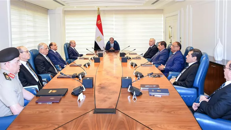 الرئيس السيسى يجتمع مع أعضاء المجلس الأعلى للجهات والهيئات القضائية